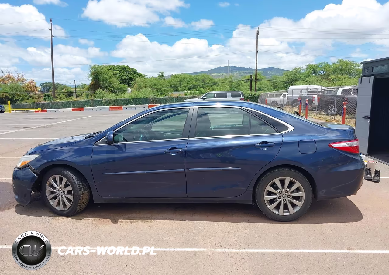 2015 Toyota Camry Xle V6 VIN:4T1BK1FK2FU565591 - 14