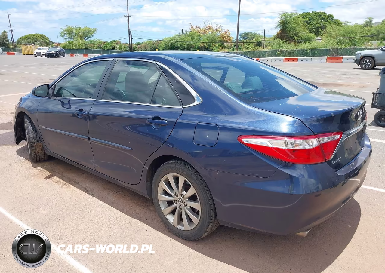 2015 Toyota Camry Xle V6 VIN:4T1BK1FK2FU565591 - 3