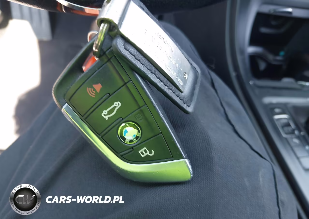 2017 BMW X1 Sdrive28I VIN:WBXHU7C38H5H36422 - 11