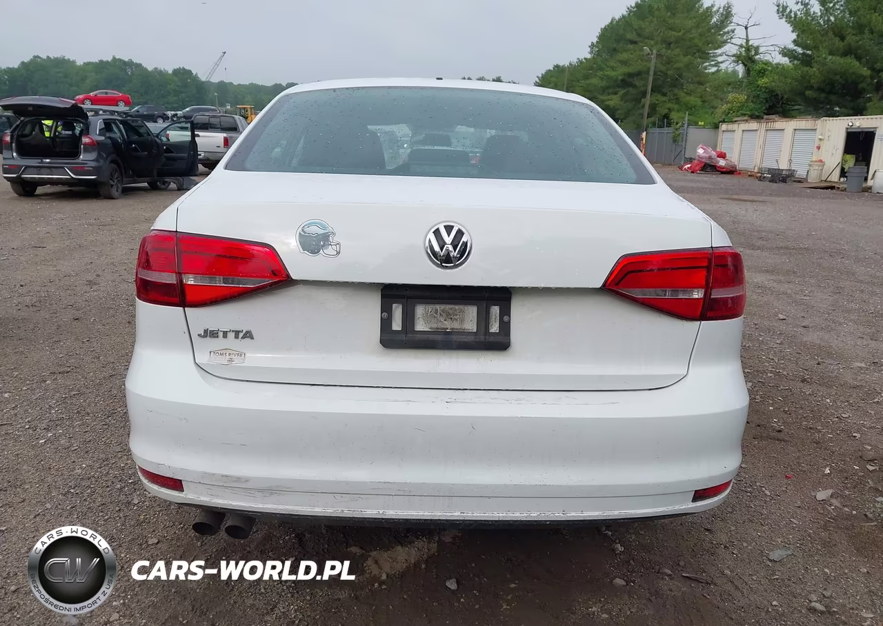 2015 Volkswagen Jetta 2.0L S VIN:3VW2K7AJ6FM304858 - 16
