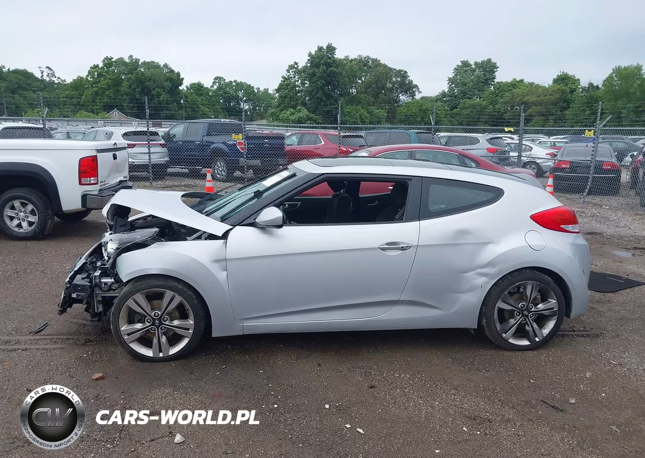 2017 Hyundai Veloster Value Edition VIN:KMHTC6AD3HU317800 - 14