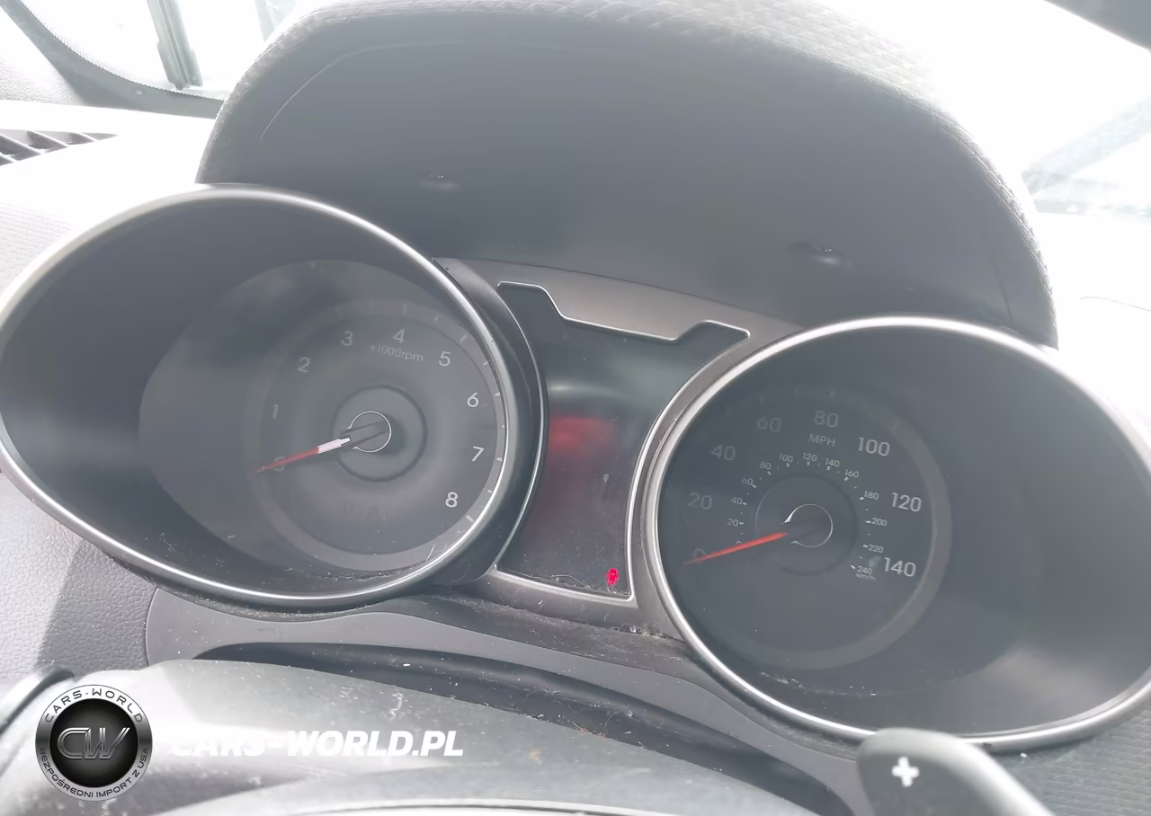 2017 Hyundai Veloster Value Edition VIN:KMHTC6AD3HU317800 - 15