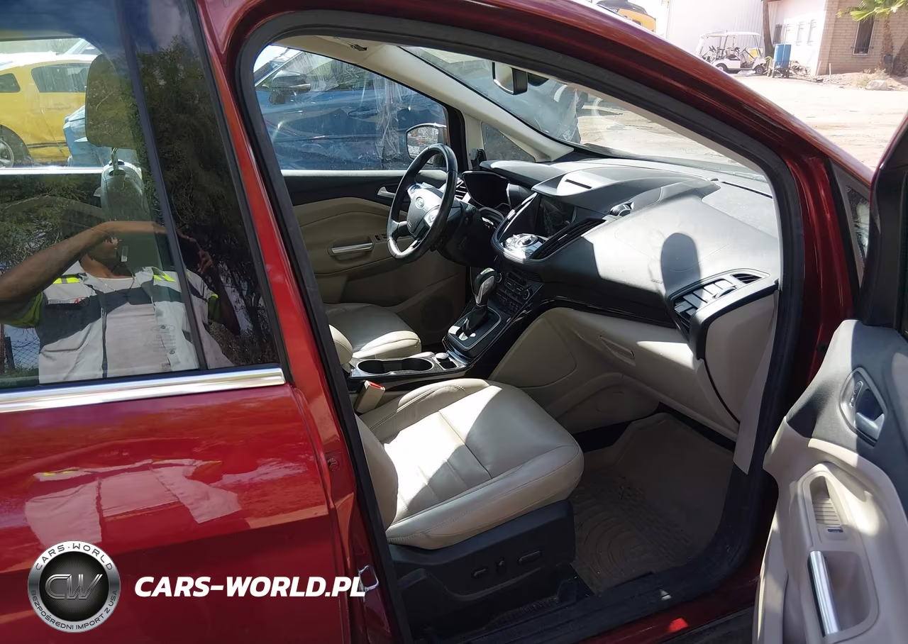 2017 Ford C-Max Energi Titanium VIN:1FADP5FU5HL110384 - 5