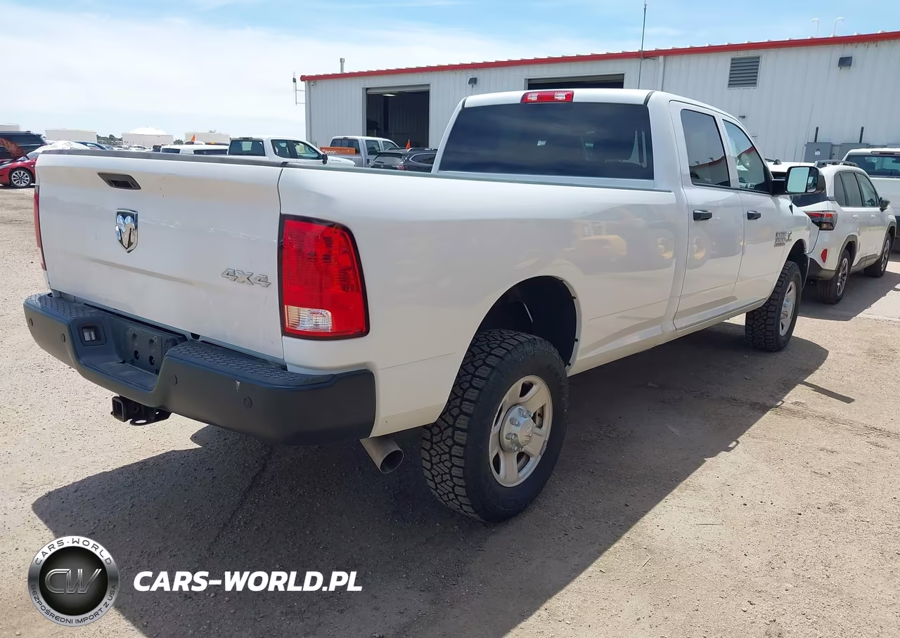 2017 Ram 3500 Tradesman 4X4 8' Box VIN:3C63R3GL8HG712775 - 4