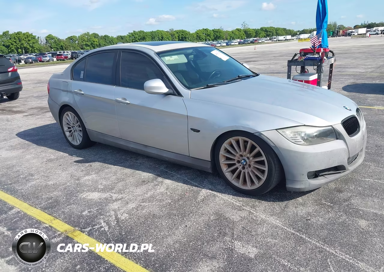 2011 BMW 328I – zdjęcie 1 z 11