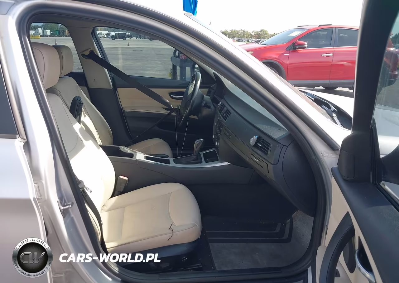 2011 BMW 328I VIN:WBAPH7G52BNN05252 - 5