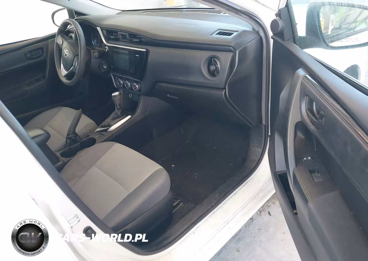 2017 Toyota Corolla L VIN:2T1BURHE5HC853108 - 5