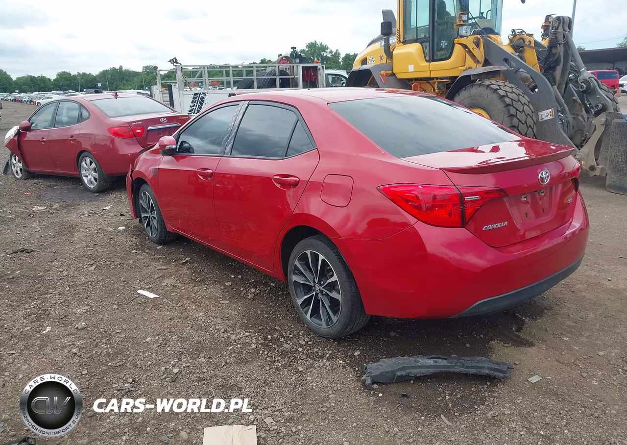 2017 Toyota Corolla Se VIN:2T1BURHE5HC747547 - 3