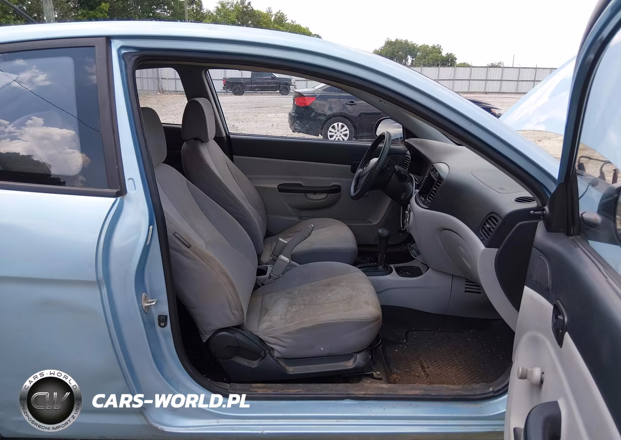 2011 Hyundai Accent Gs VIN:KMHCM3AC8BU199852 - 5