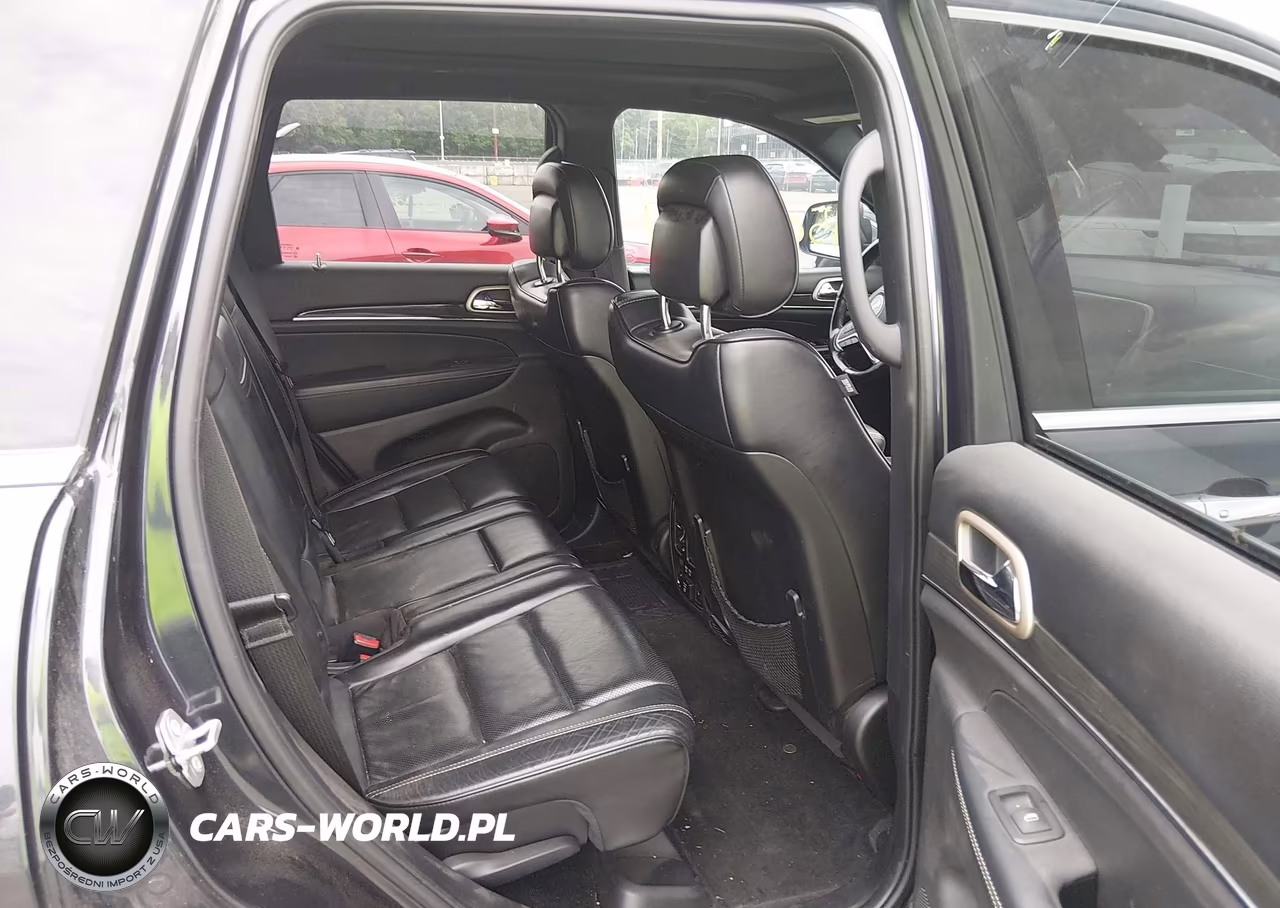 2016 Jeep Grand Cherokee Overland VIN:1C4RJFCM1GC300497 - 8