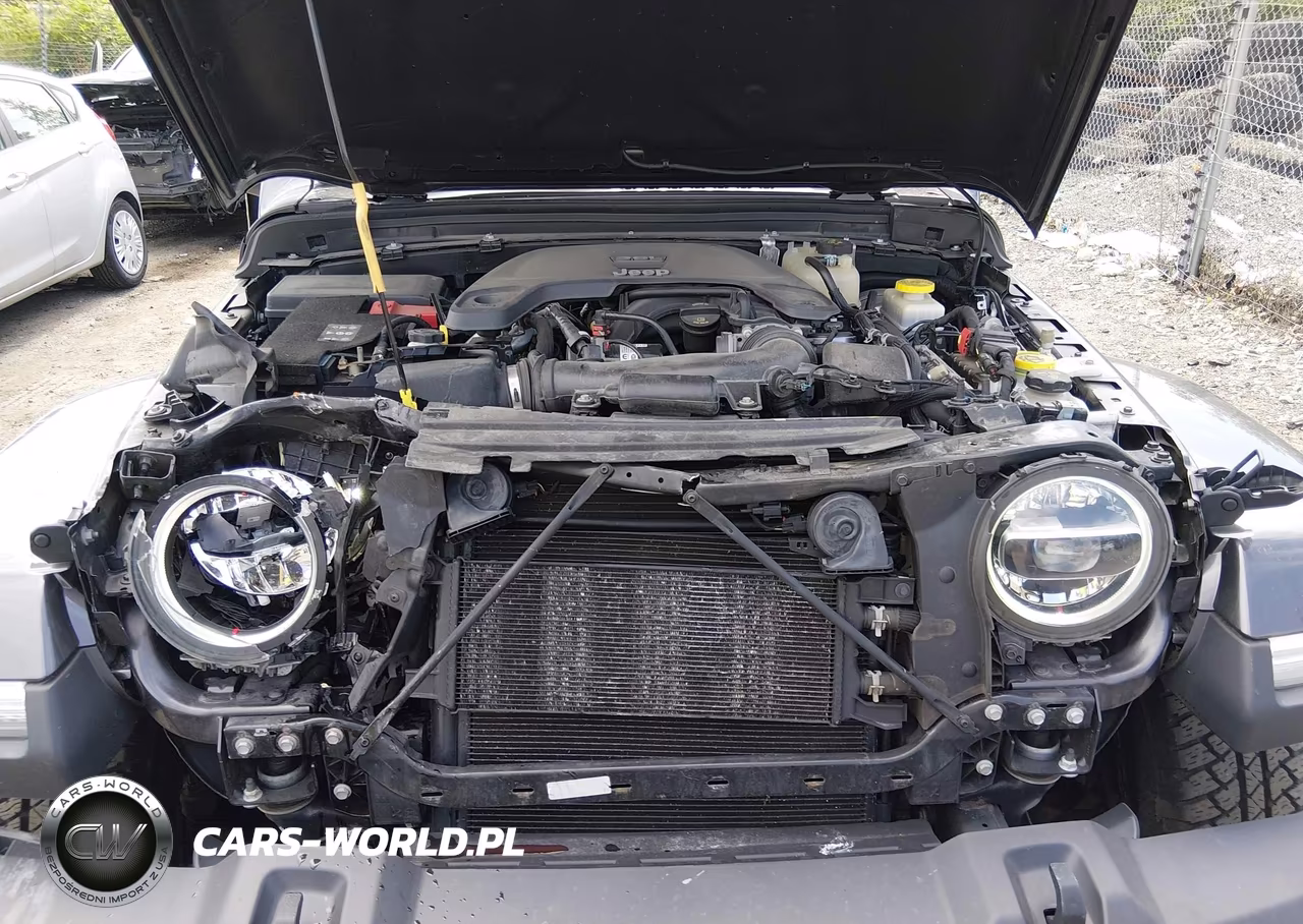 2021 Jeep Wrangler Unlimited Sahara 4X4 VIN:1C4HJXEG5MW703160 - 10