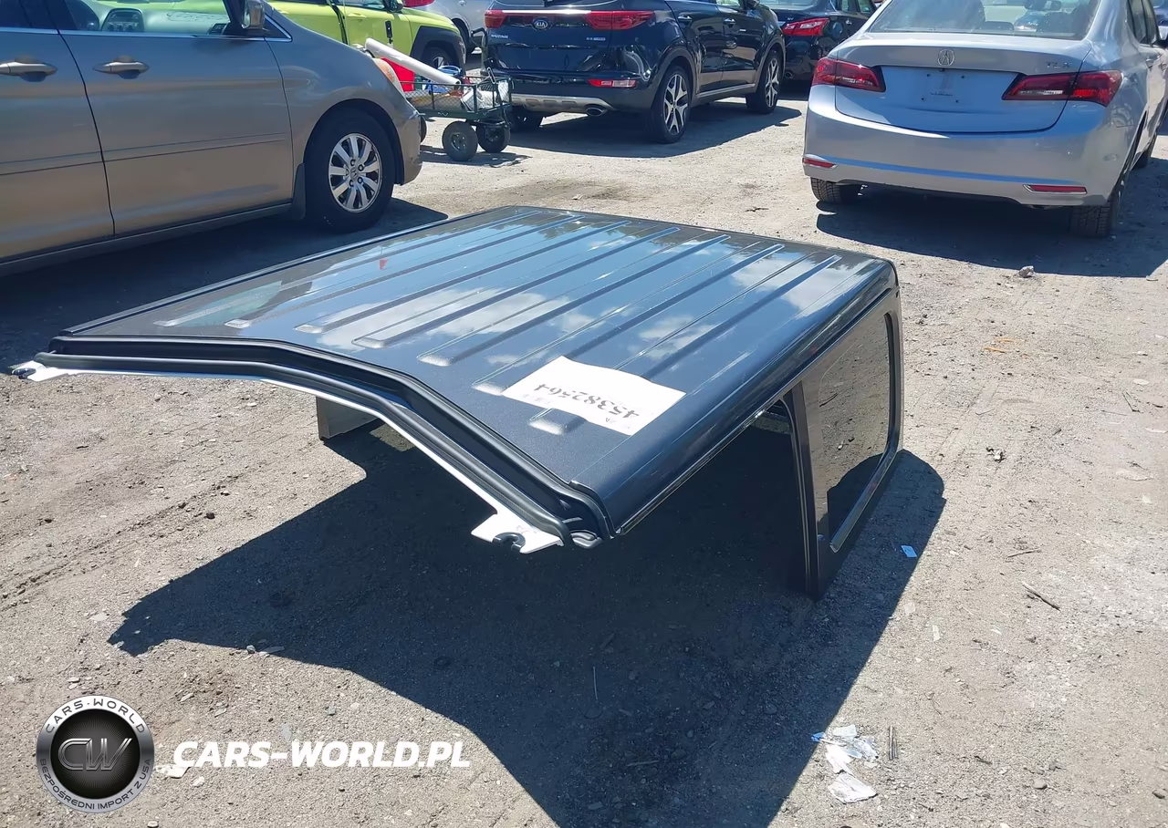 2021 Jeep Wrangler Unlimited Sahara 4X4 VIN:1C4HJXEG5MW703160 - 19