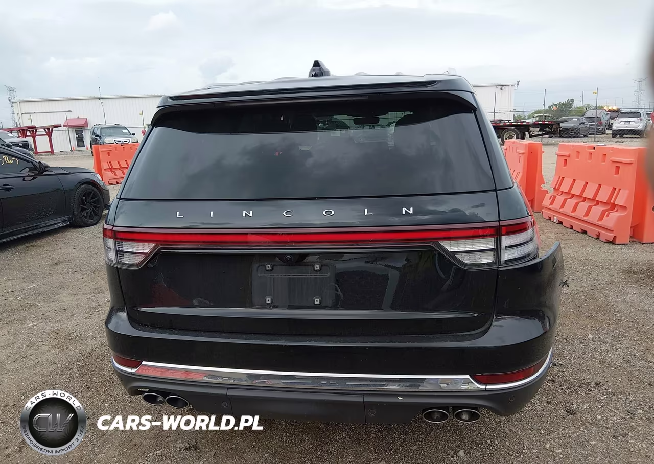 2025 Lincoln Aviator Livery VIN:5LM5J0XC9SGL17362 - 16