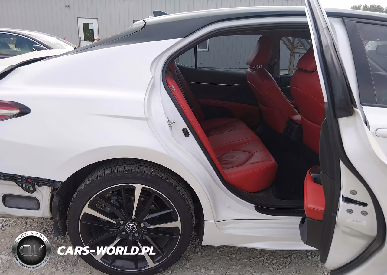 2019 Toyota Camry Xse VIN:4T1B61HK5KU281884 - 8