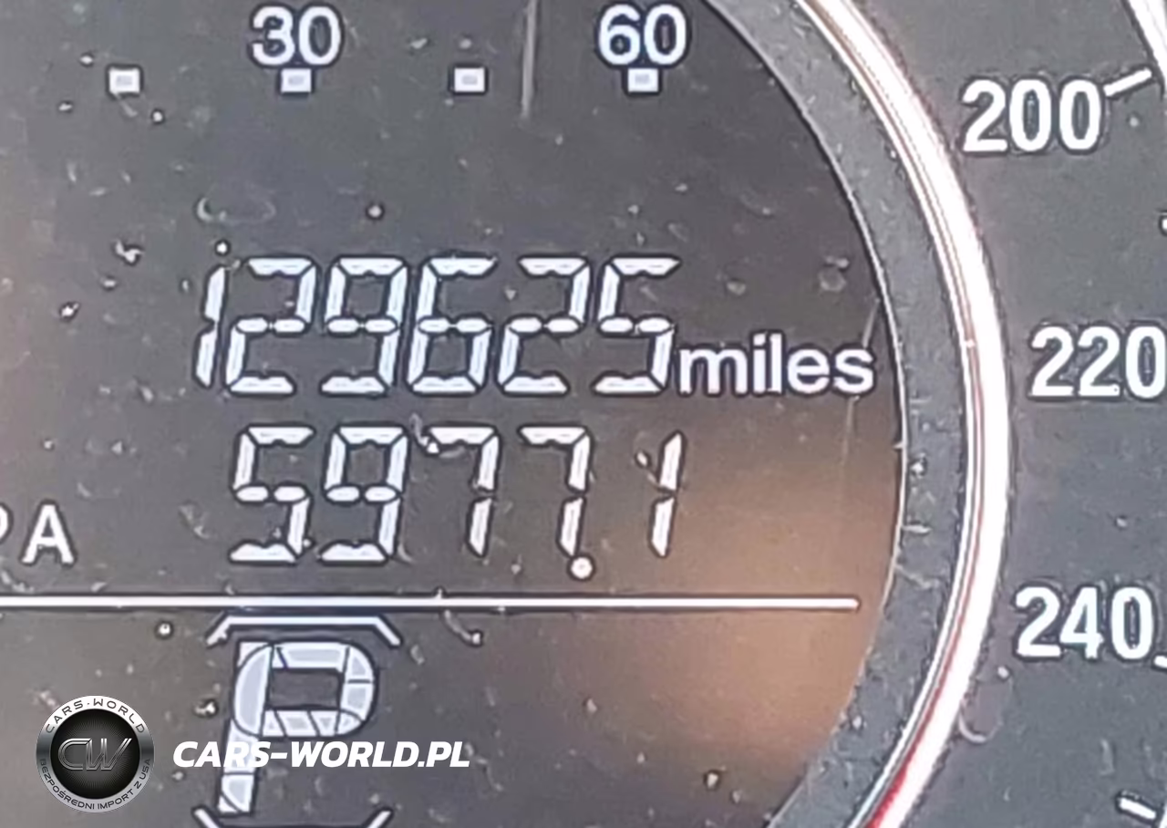 2017 Honda Accord Sport VIN:1HGCR2F51HA151101 - 15