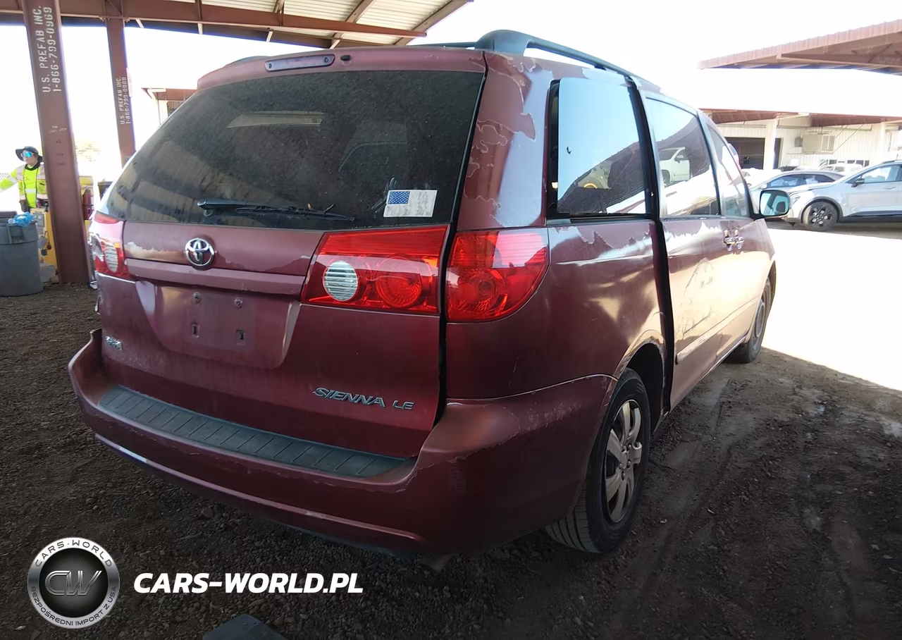 2010 Toyota Sienna Le VIN:5TDKK4CC6AS331759 - 4