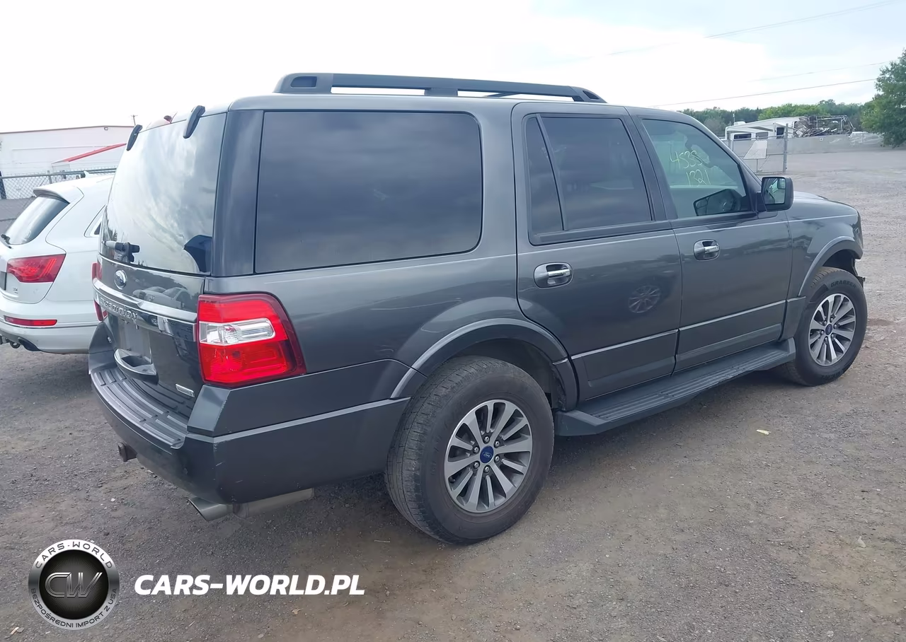 2017 Ford Expedition Xlt VIN:1FMJU1JTXHEA77119 - 4