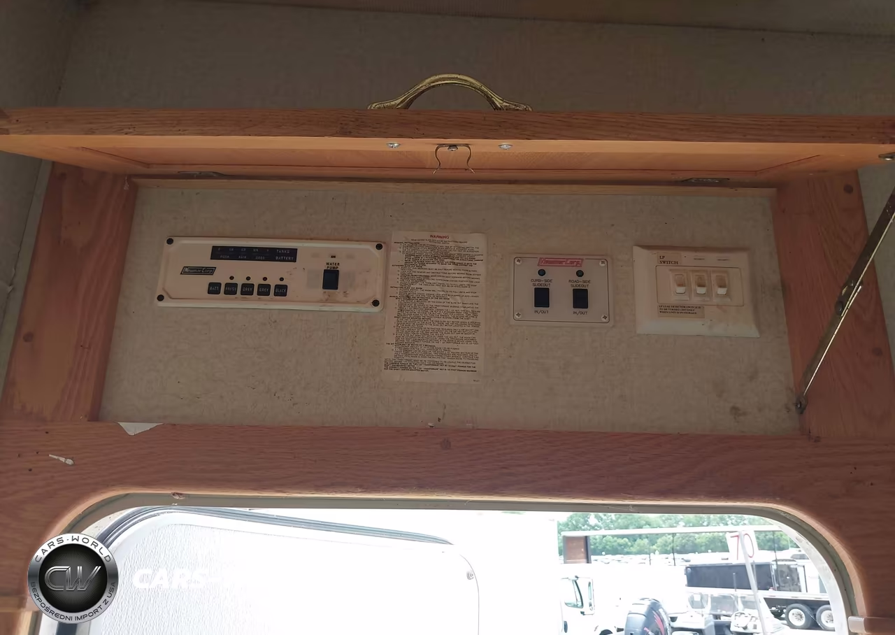 2001 Newmar Mountain Aire 38Kswb VIN:1N8KS383710097772 - 7
