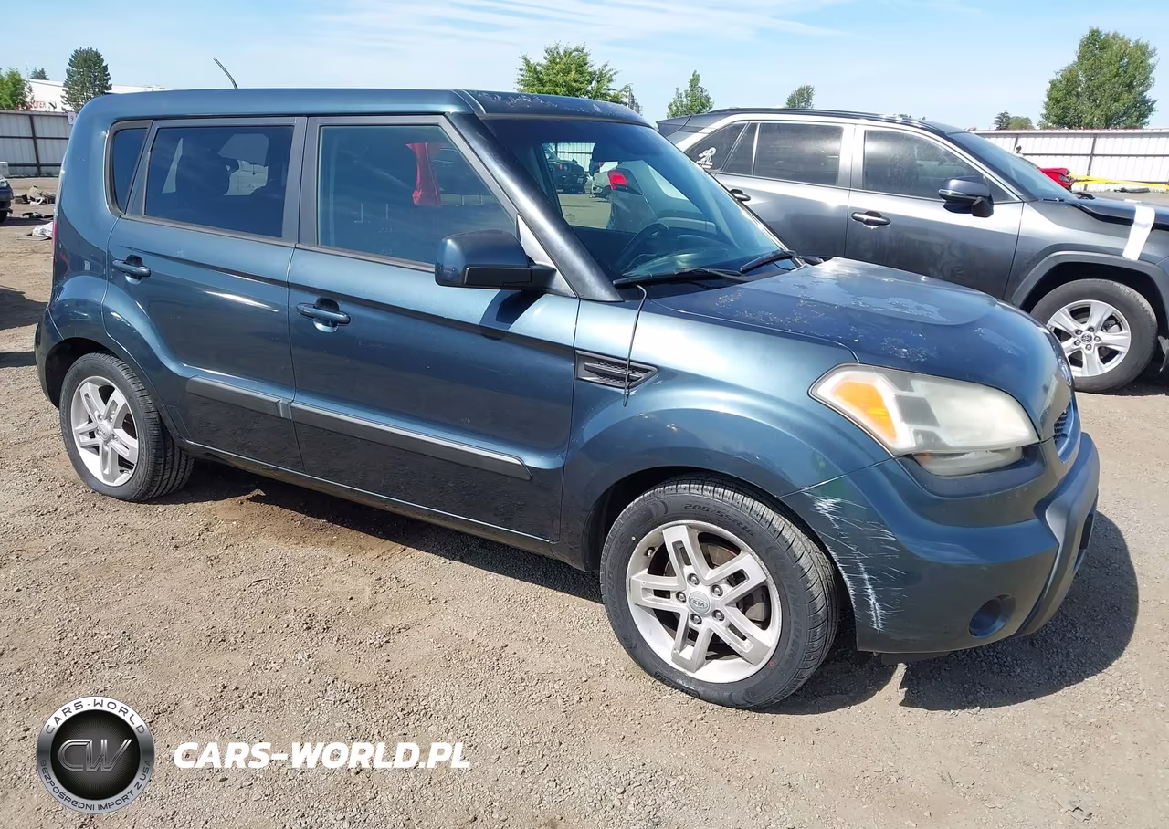 2011 Kia Soul +