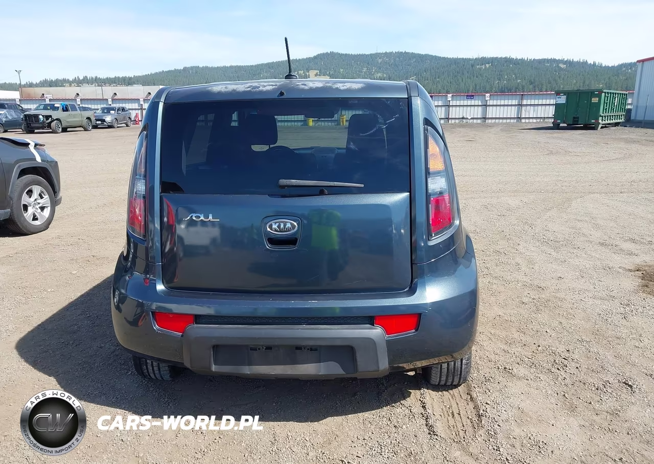 2011 Kia Soul + VIN:KNDJT2A25B7284775 - 16
