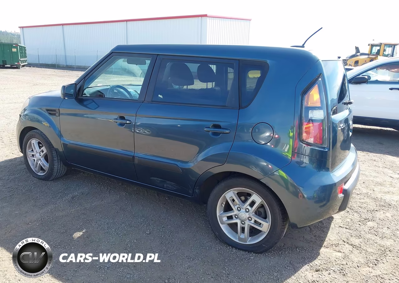 2011 Kia Soul + VIN:KNDJT2A25B7284775 - 3