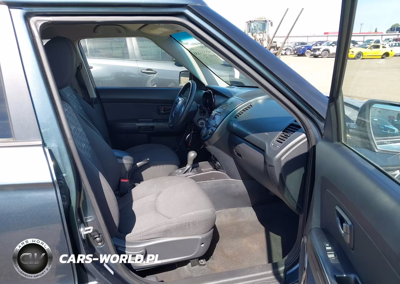 2011 Kia Soul + VIN:KNDJT2A25B7284775 - 5