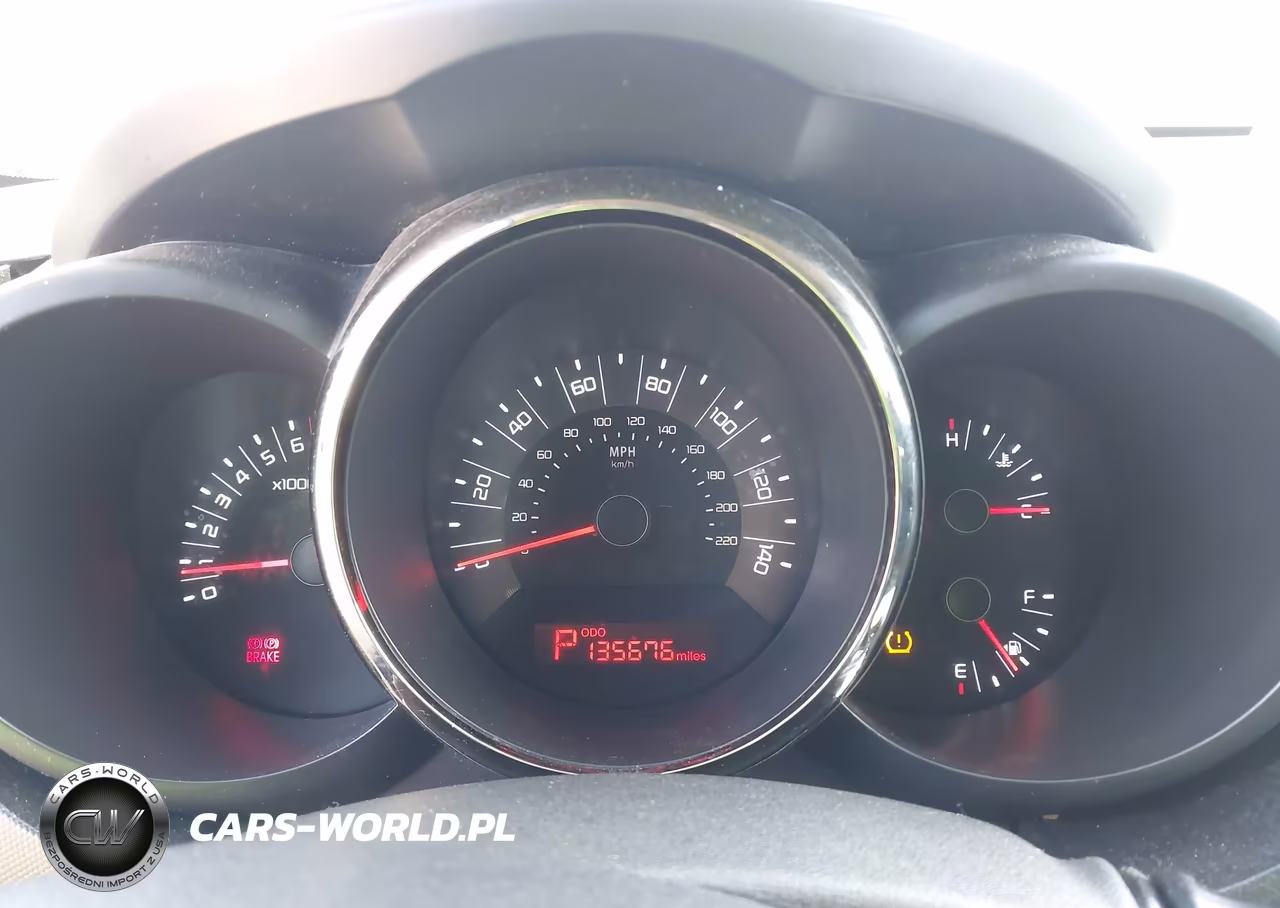 2011 Kia Soul + VIN:KNDJT2A25B7284775 - 7