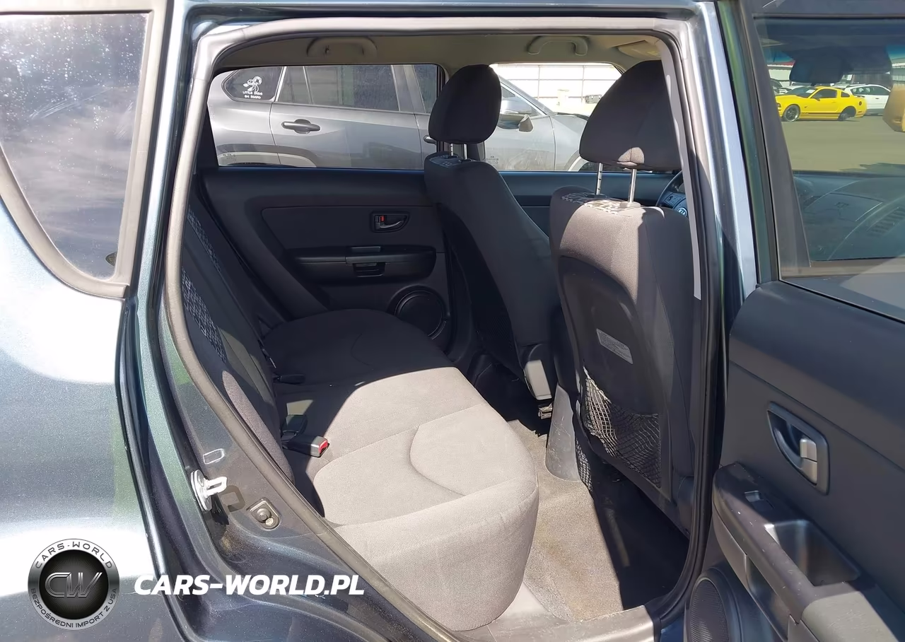 2011 Kia Soul + VIN:KNDJT2A25B7284775 - 8