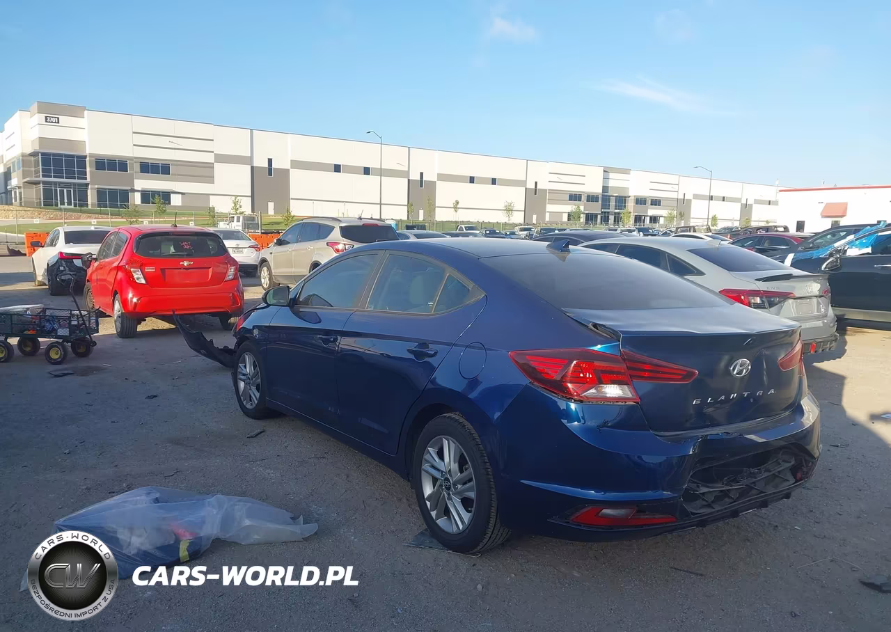 2019 Hyundai Elantra Value Edition VIN:5NPD84LF4KH453884 - 2