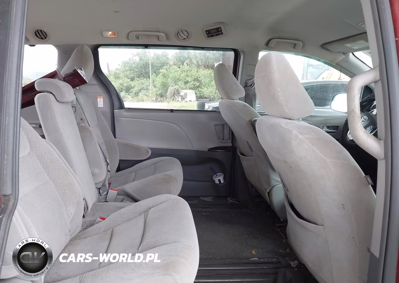 2018 Toyota Sienna Le 8 Passenger VIN:5TDKZ3DC0JS906717 - 8