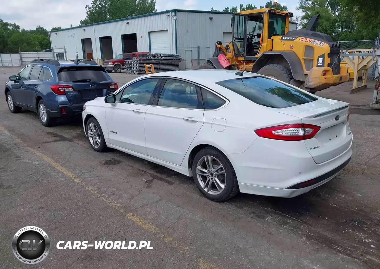 2015 Ford Fusion Hybrid Titanium VIN:3FA6P0RU8FR243405 - 3