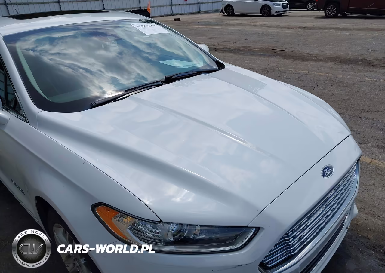 2015 Ford Fusion Hybrid Titanium VIN:3FA6P0RU8FR243405 - 6