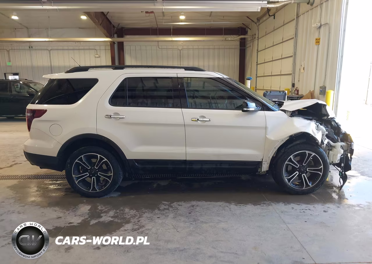 2013 Ford Explorer Sport VIN:1FM5K8GT9DGC80704 - 13