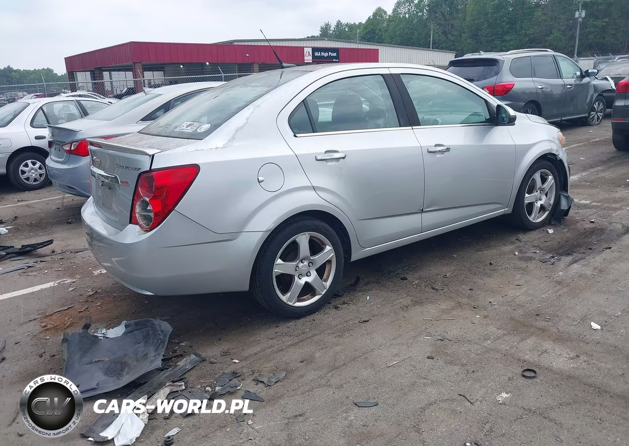 2014 Chevrolet Sonic Ltz Auto VIN:1G1JE5SB0E4201889 - 4