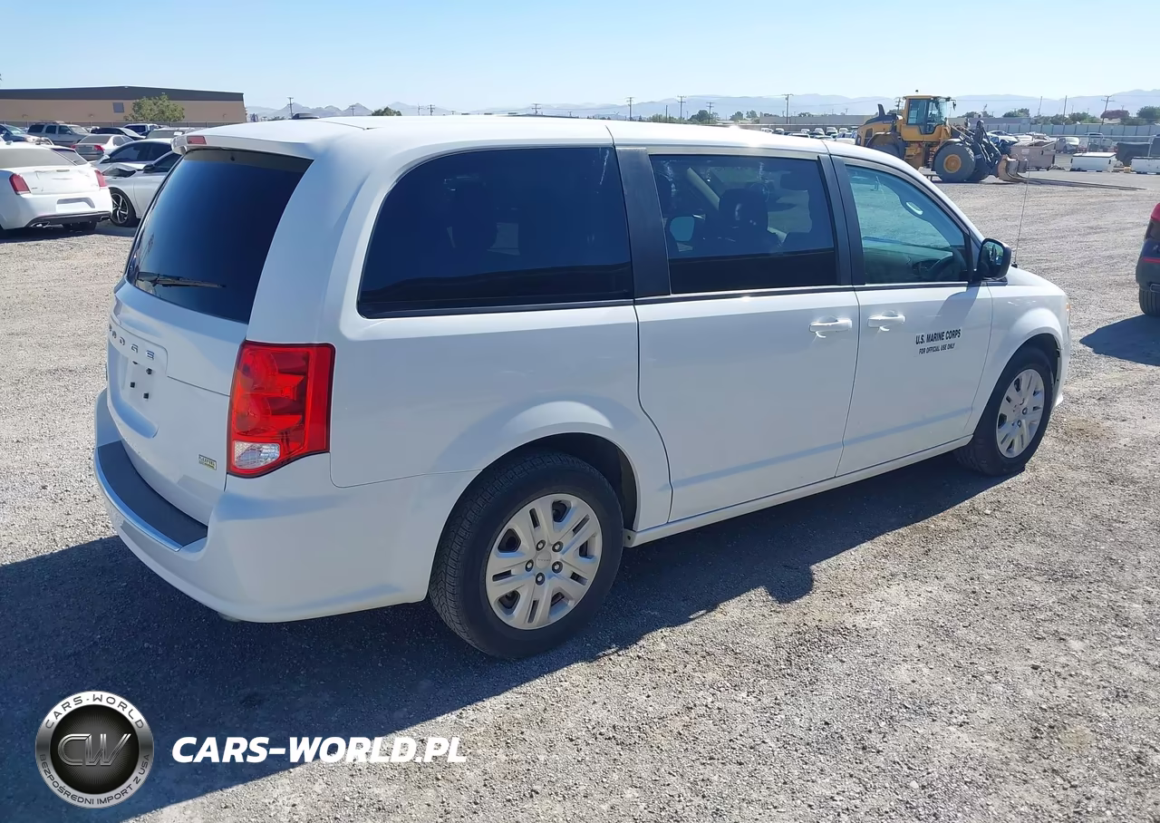 2018 Dodge Grand Caravan Se VIN:2C4RDGBG7JR356404 - 4