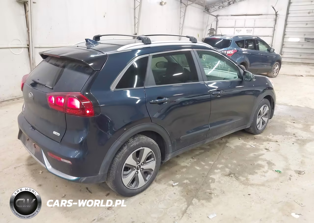 2019 Kia Niro Plug-In Hybrid Lx VIN:KNDCM3LD8K5236175 - 4