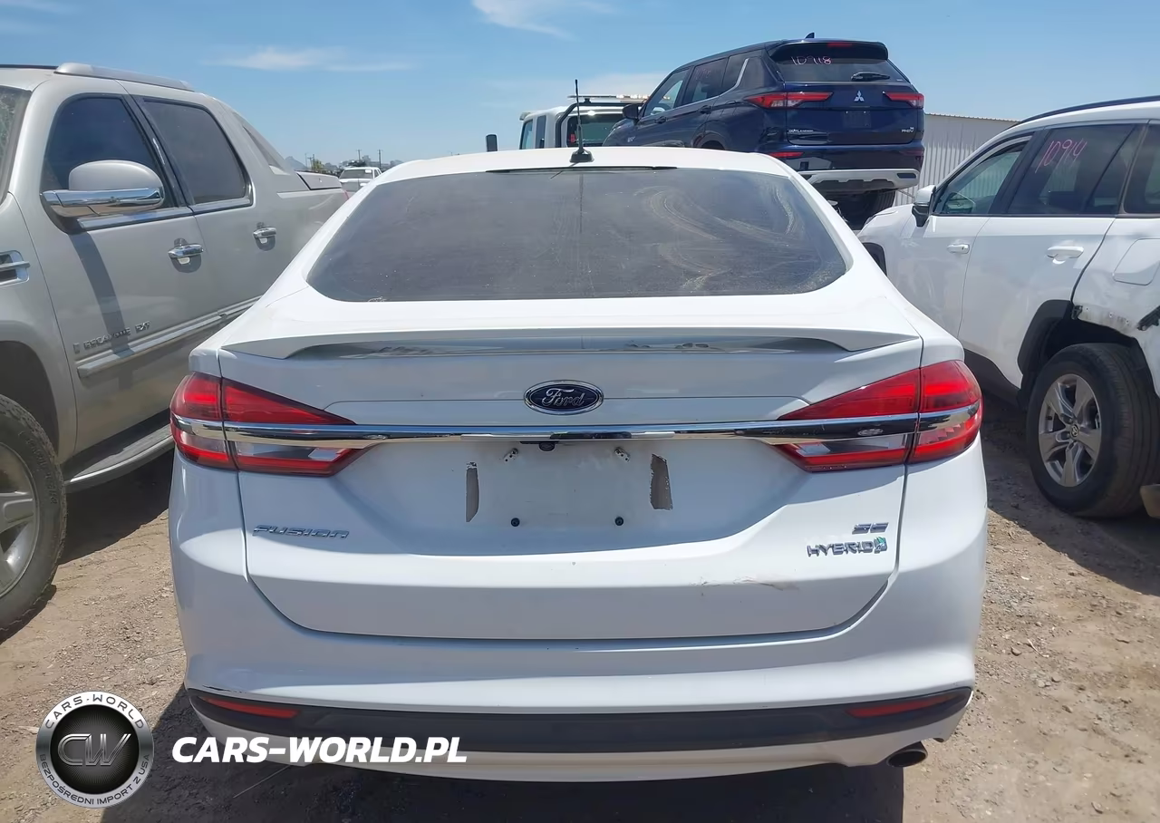 2018 Ford Fusion Hybrid Se VIN:3FA6P0LU6JR132689 - 16