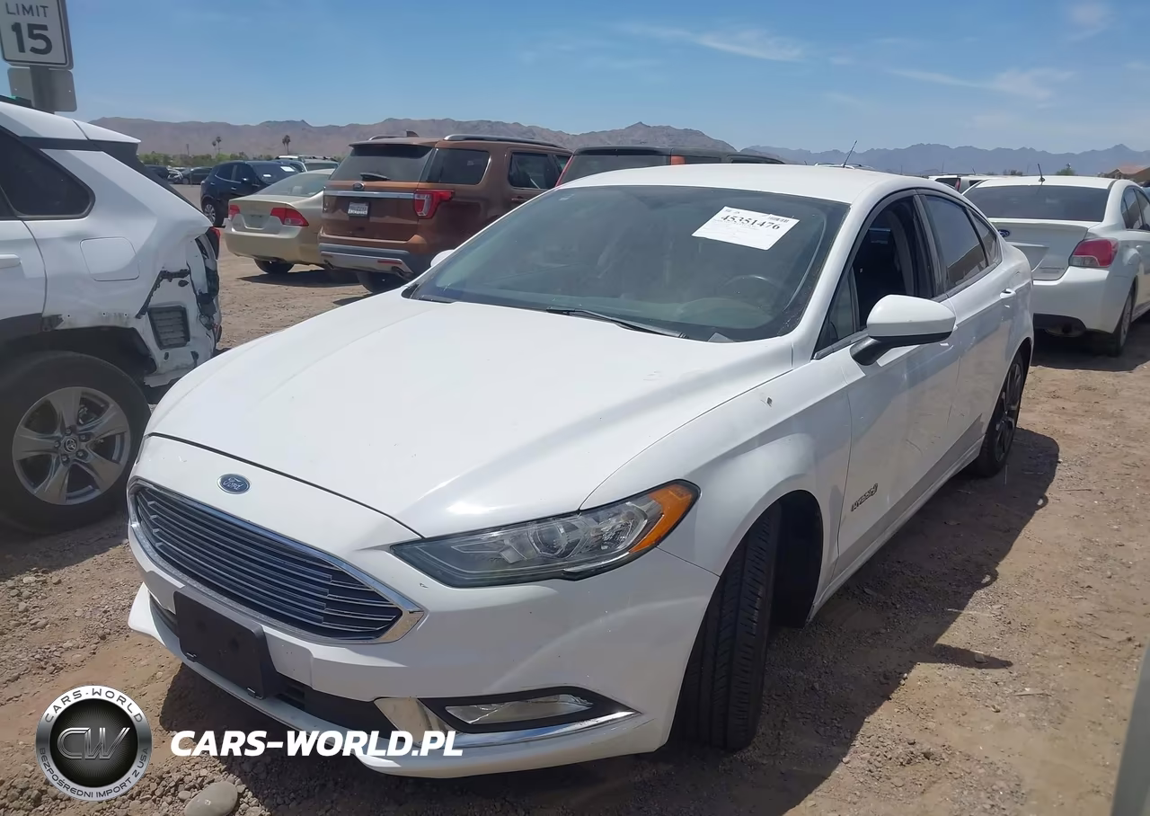 2018 Ford Fusion Hybrid Se VIN:3FA6P0LU6JR132689 - 2