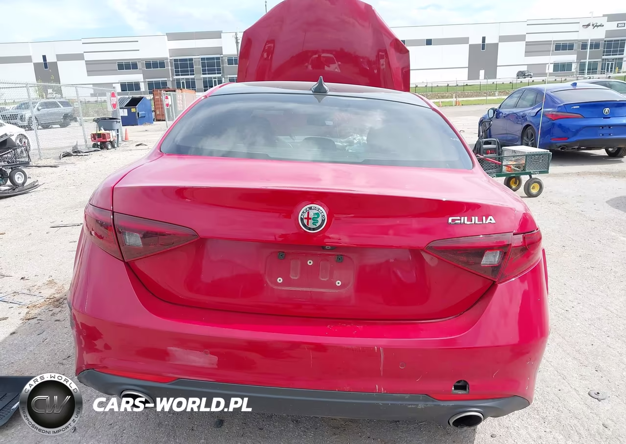 2018 Alfa Romeo Giulia Rwd VIN:ZARFAEBN9J7575354 - 17