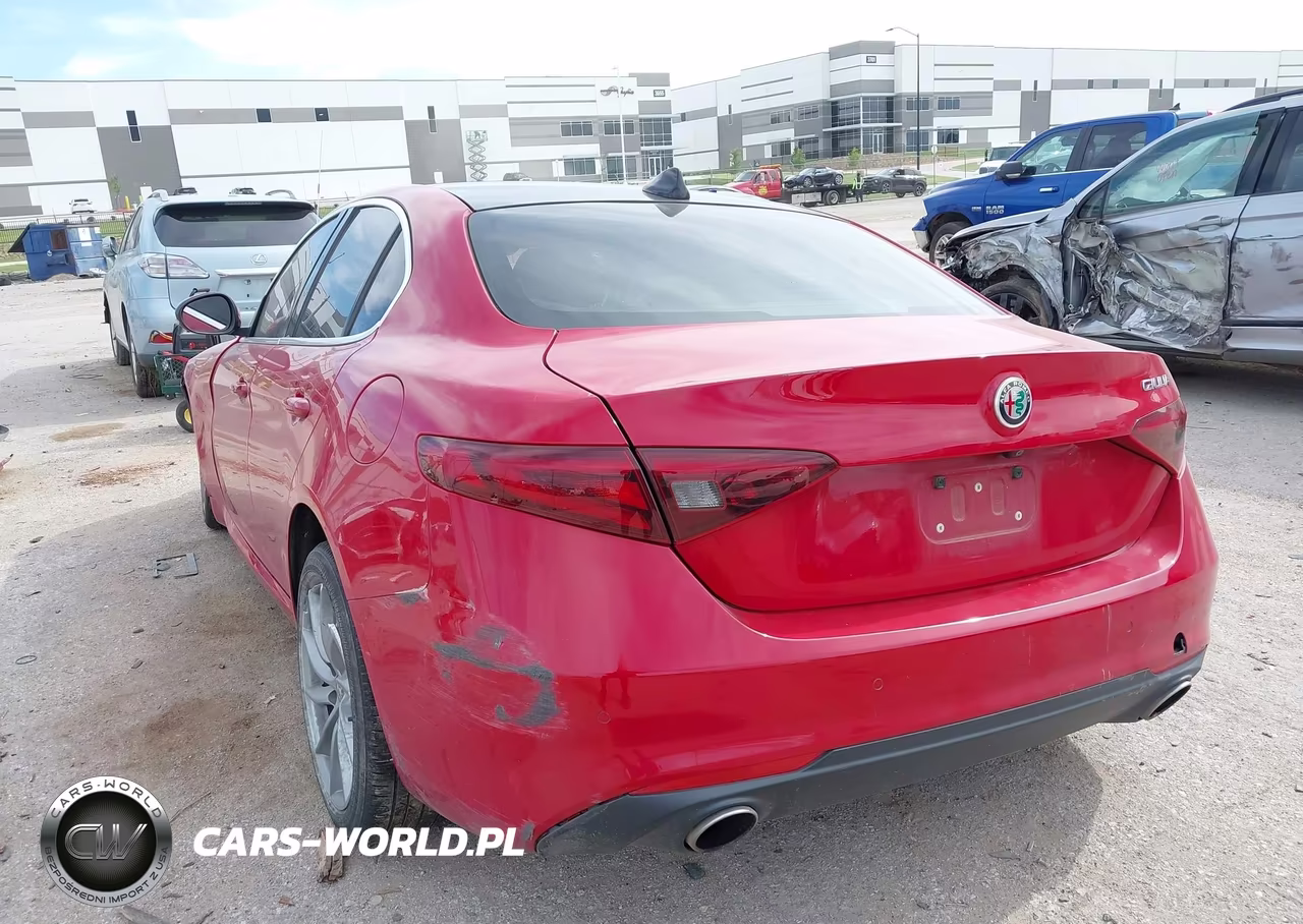 2018 Alfa Romeo Giulia Rwd VIN:ZARFAEBN9J7575354 - 3