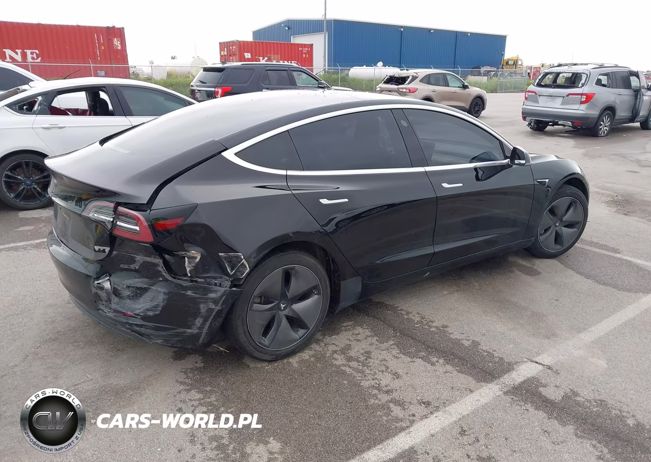 2019 Tesla Model 3 VIN:5YJ3E1EA0KF193373 - 4