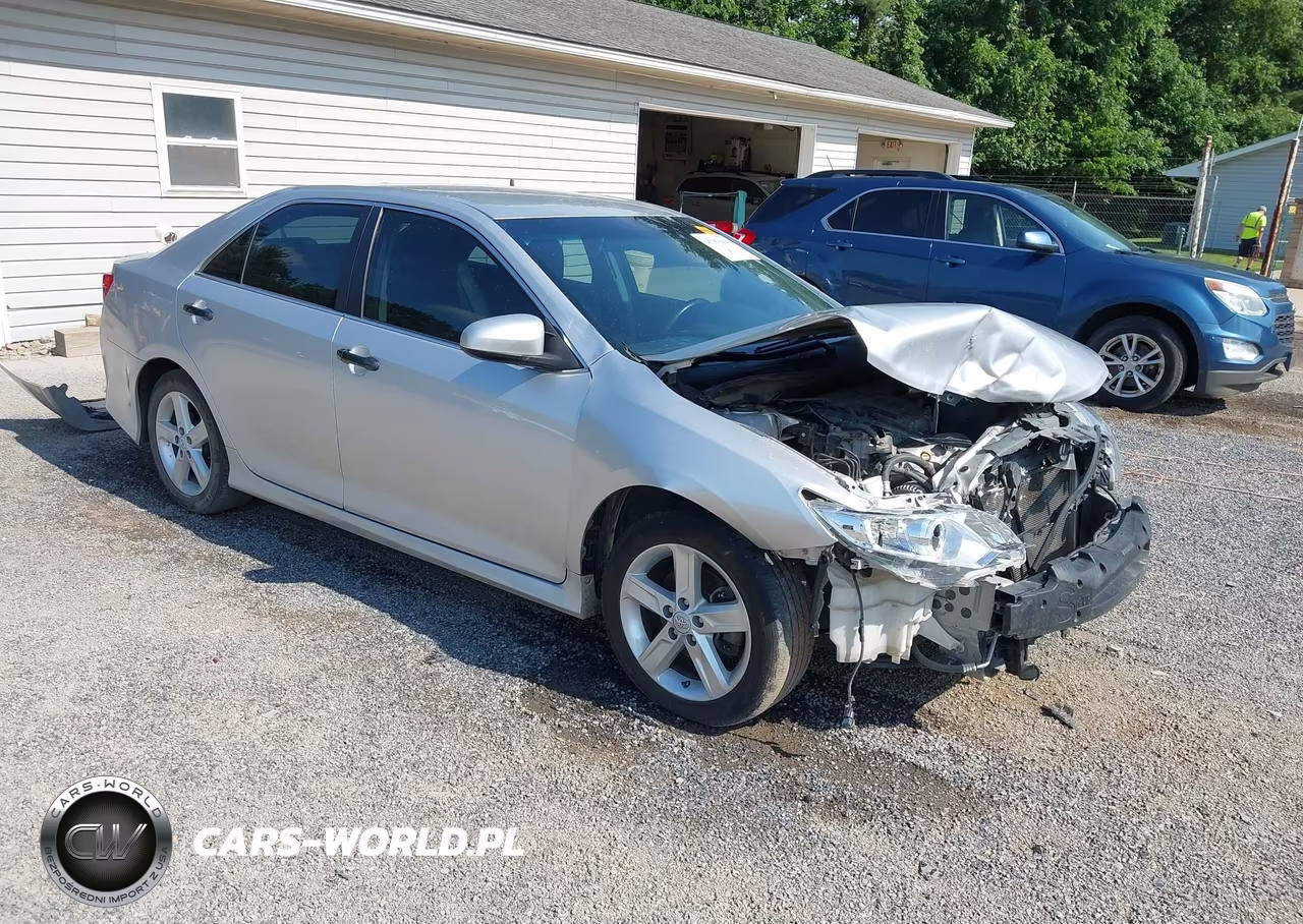 2012 Toyota Camry Se – zdjęcie 1 z 19