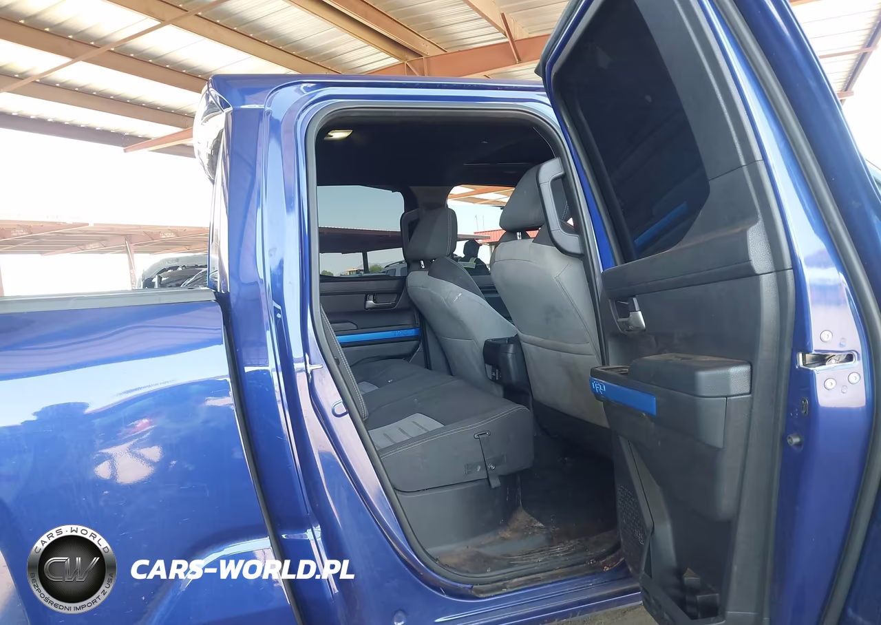 2025 Toyota Tacoma Trd Sport VIN:3TMLB5JN8SM141719 - 8