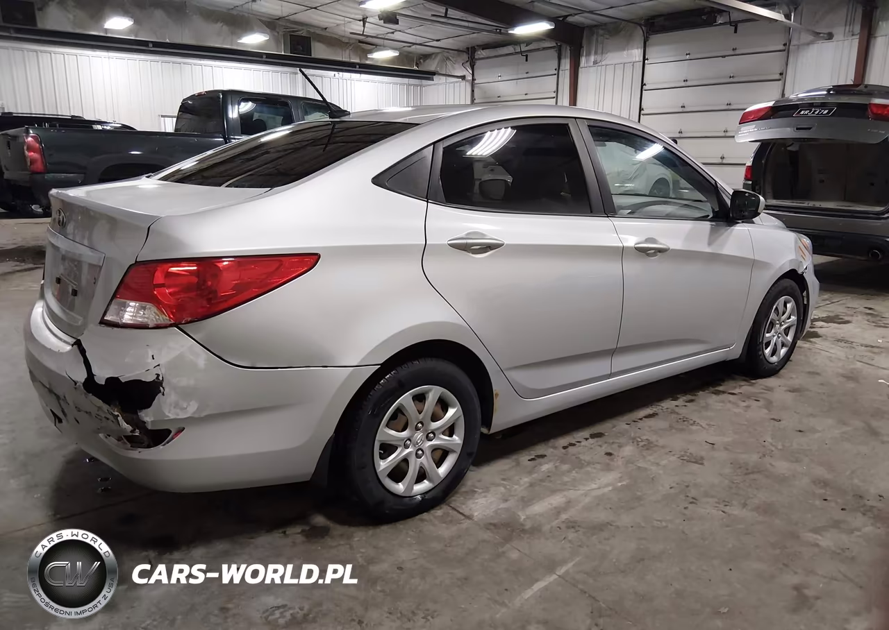 2012 Hyundai Accent Gls VIN:KMHCT4AE1CU258963 - 4