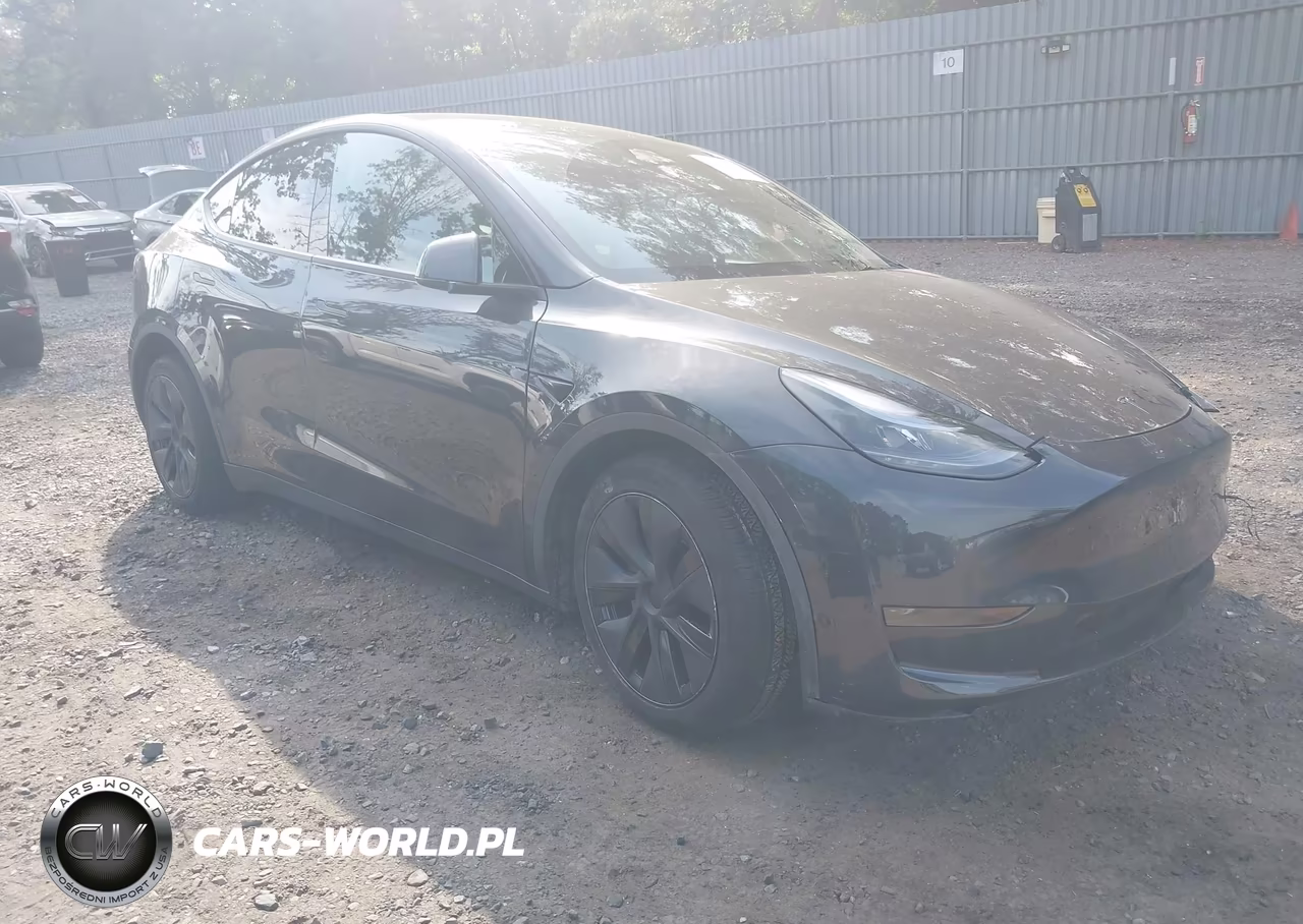 2025 Tesla Model Y Long Range Dual Motor Rear-Wheel Drive – zdjęcie 1 z 20