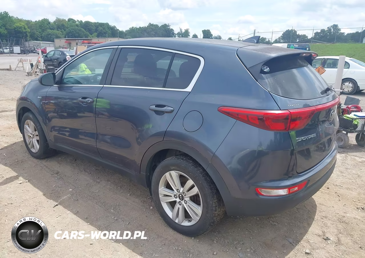 2018 Kia Sportage Lx VIN:KNDPMCAC1J7359878 - 3