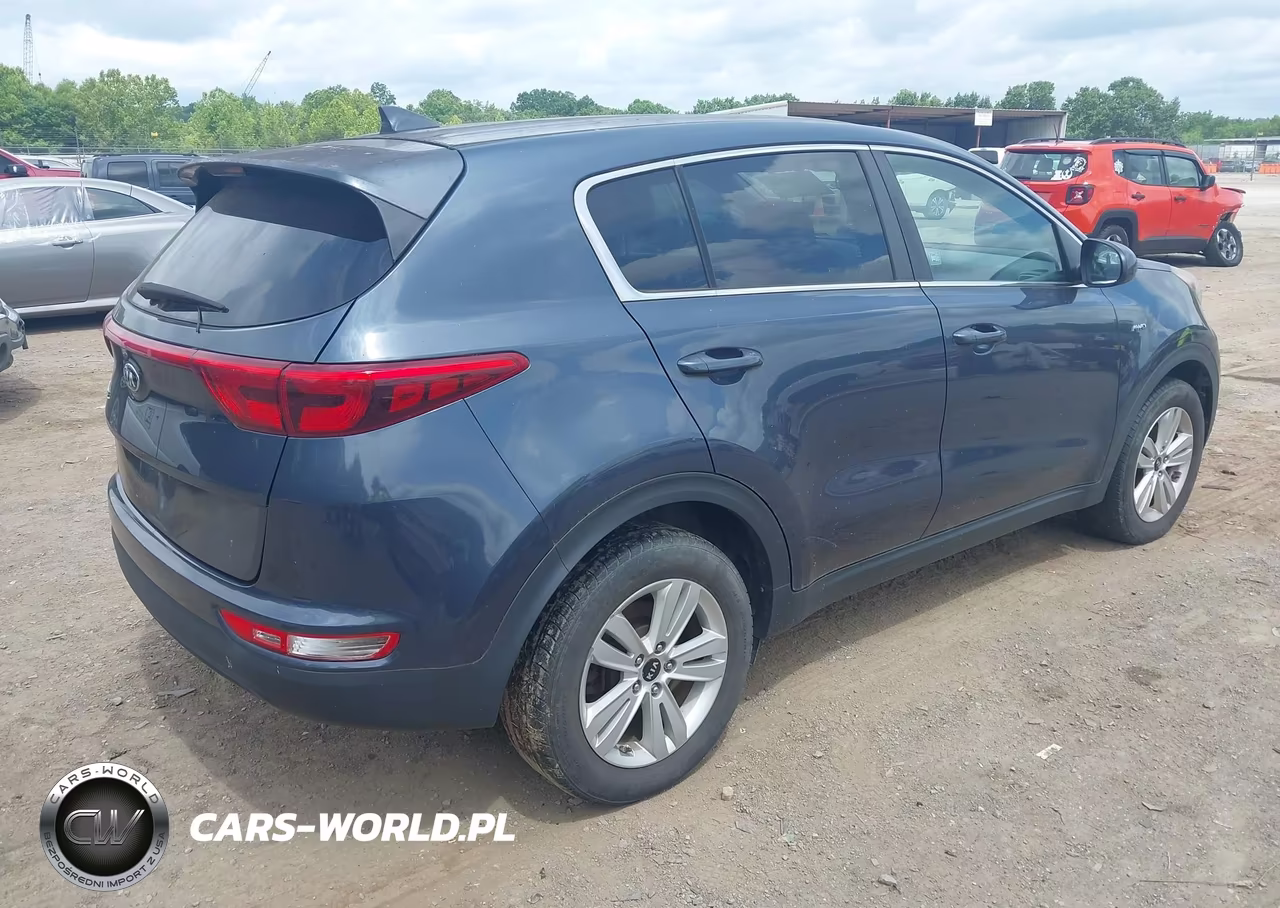 2018 Kia Sportage Lx VIN:KNDPMCAC1J7359878 - 4