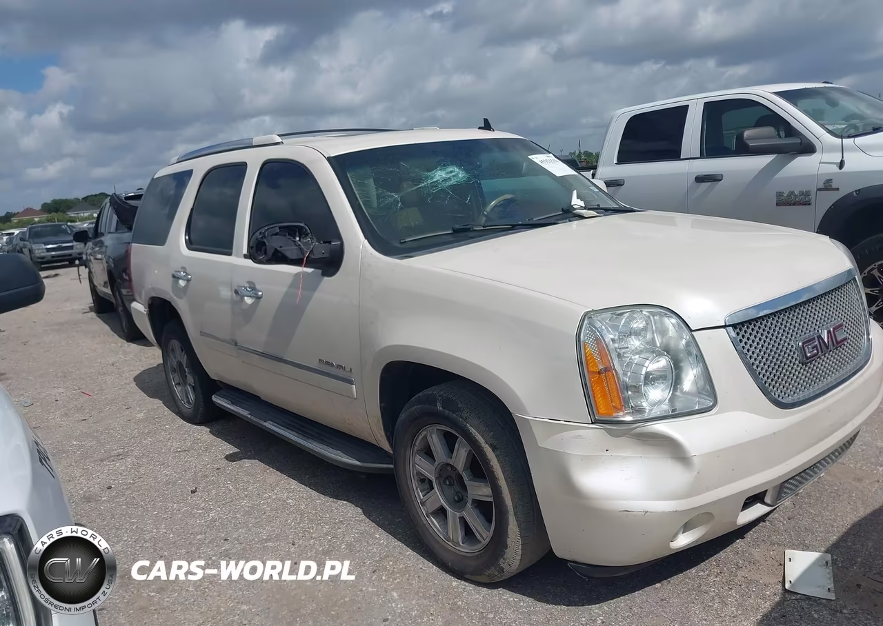 2013 GMC Yukon Denali – zdjęcie 1 z 16