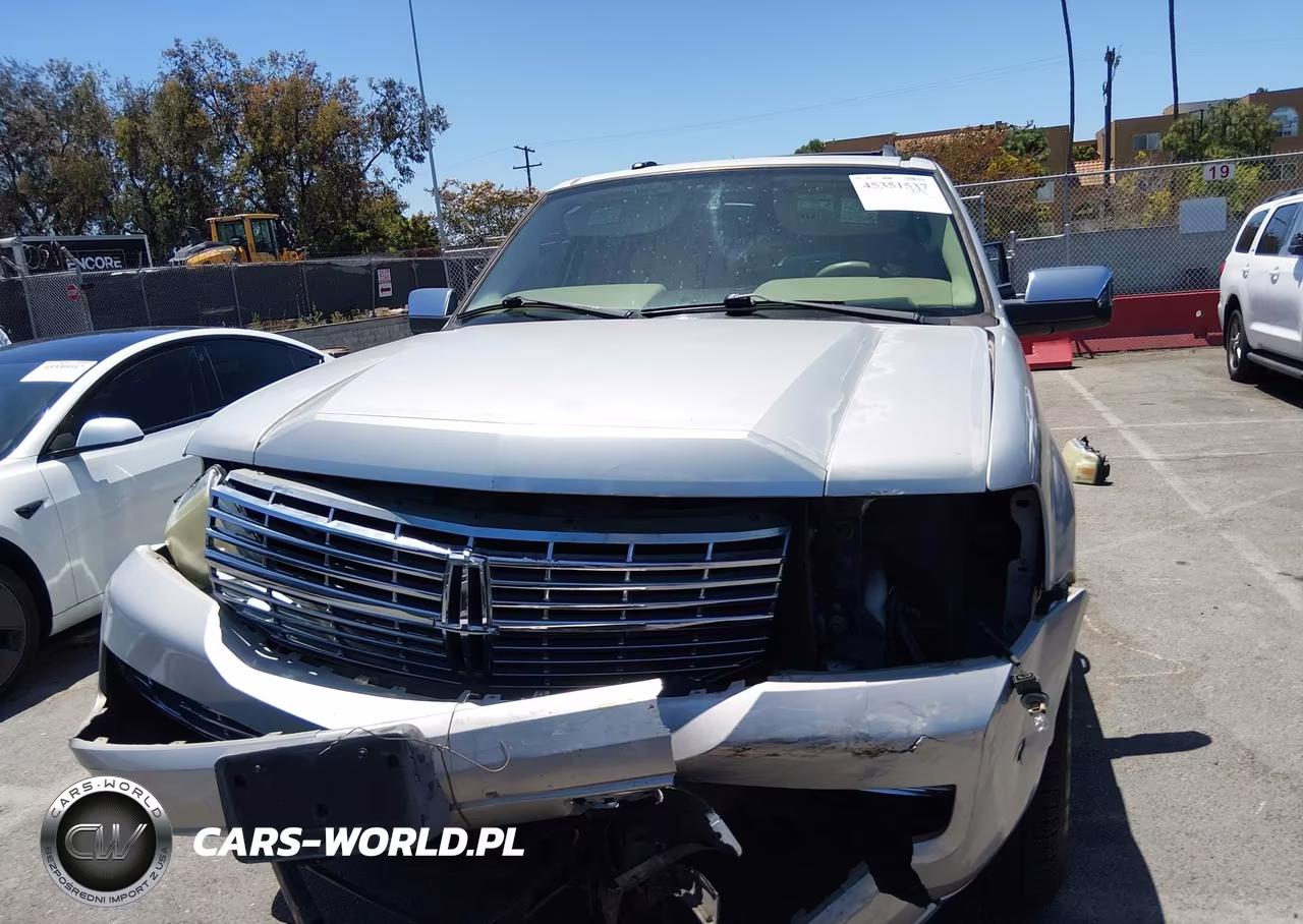 2007 Lincoln Navigator Ultimate VIN:5LMFU27517LJ12187 - 12
