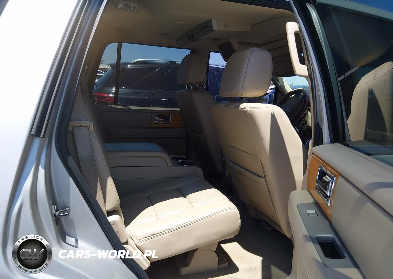 2007 Lincoln Navigator Ultimate VIN:5LMFU27517LJ12187 - 8